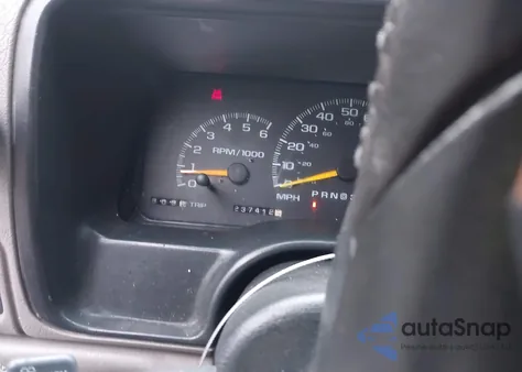 1997 Chevrolet K1500 Fleetside z USA, uszkodzony, nr VIN 2GCEK19R3V1148422